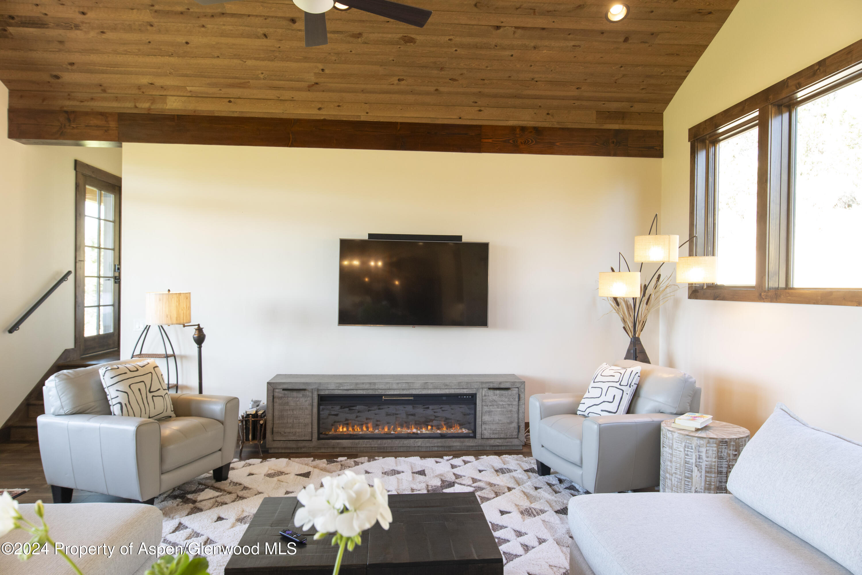 798 Callicotte Ranch Road Carbondale, CO 81623 - Photo 31 of 70 HalWilliams2024-0111