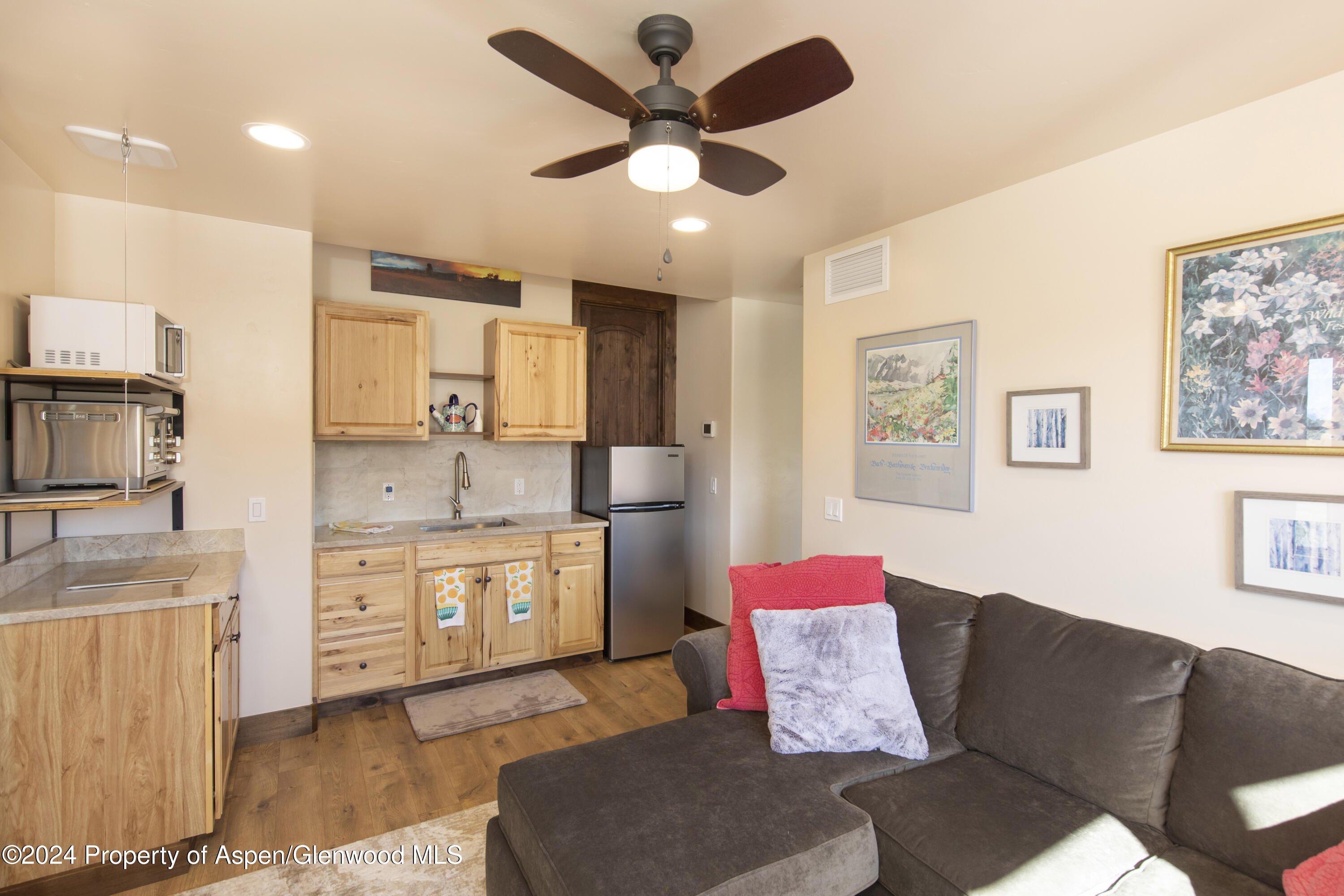 798 Callicotte Ranch Road Carbondale, CO 81623 - Photo 43 of 70 HalWilliams2024-0064