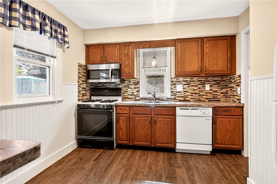 185 Wilsonia Road Rochester, NY 14609 - Photo 10 of 17 Gallery Image 10