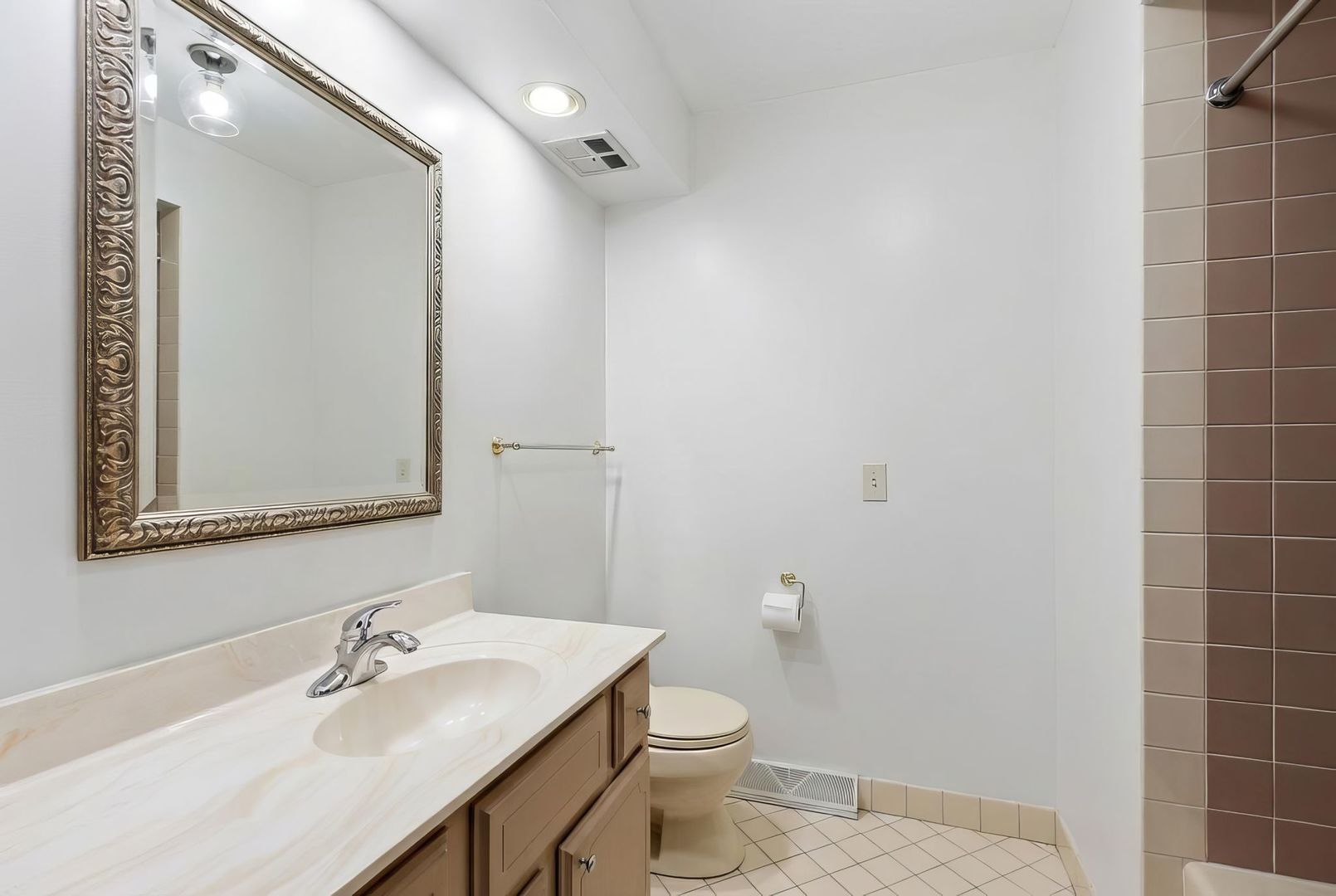 380 West Center Road Palatine, IL 60074 - Photo 19 of 29