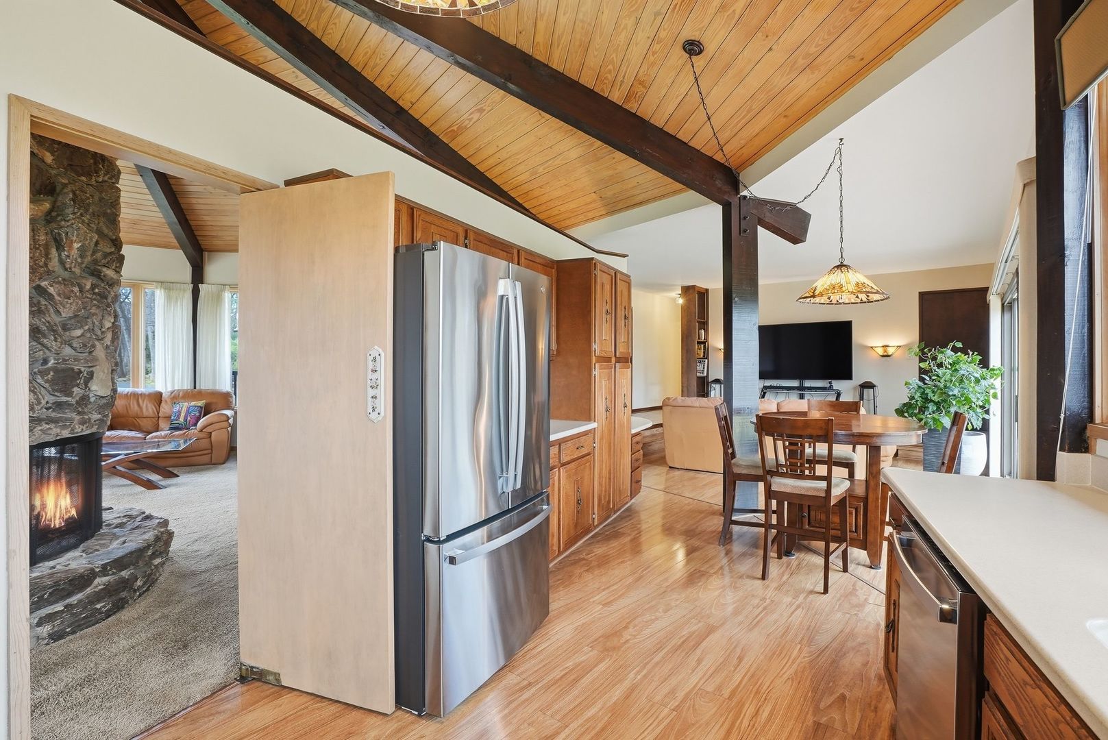 380 West Center Road Palatine, IL 60074 - Photo 7 of 29