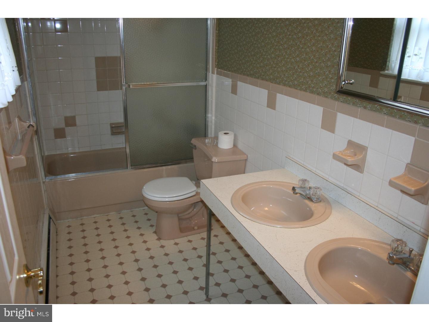 1131 Bon Air Road Havertown, PA 19083 - Photo 20 of 24 Bathroom
