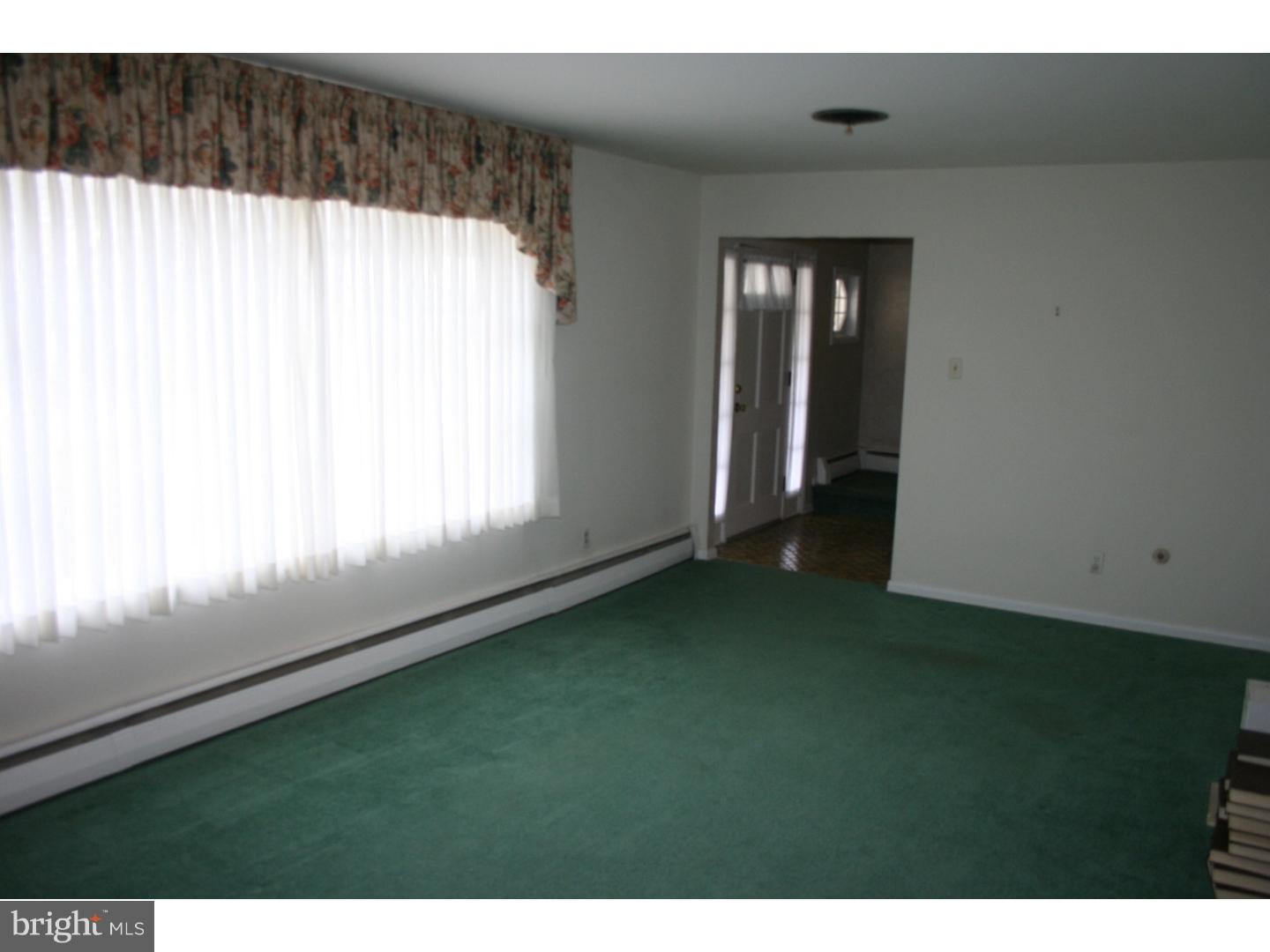 1131 Bon Air Road Havertown, PA 19083 - Photo 5 of 24 Living Room