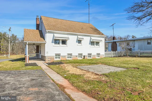 $1,700 | 42 East Hanover Street, Gettysburg, PA 17325