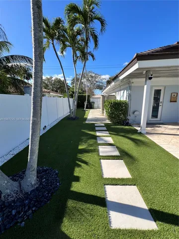 $15,000 | 5510 Bayview Drive, Fort Lauderdale, FL 33308