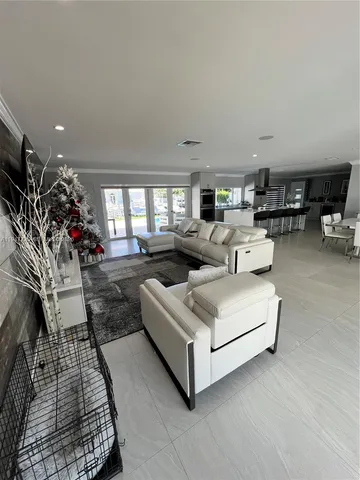 $15,000 | 5510 Bayview Drive, Fort Lauderdale, FL 33308