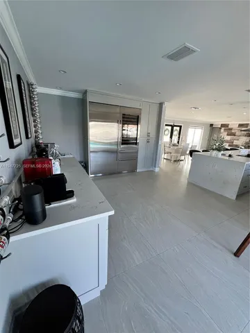 $15,000 | 5510 Bayview Drive, Fort Lauderdale, FL 33308