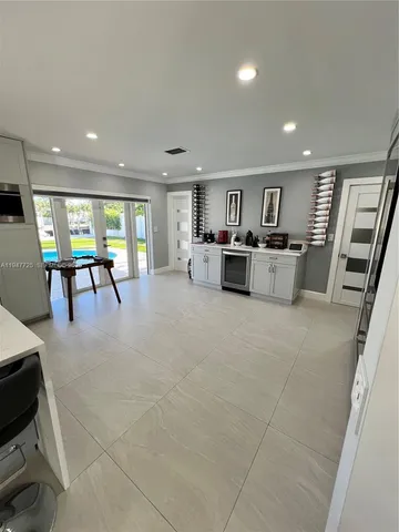 $15,000 | 5510 Bayview Drive, Fort Lauderdale, FL 33308