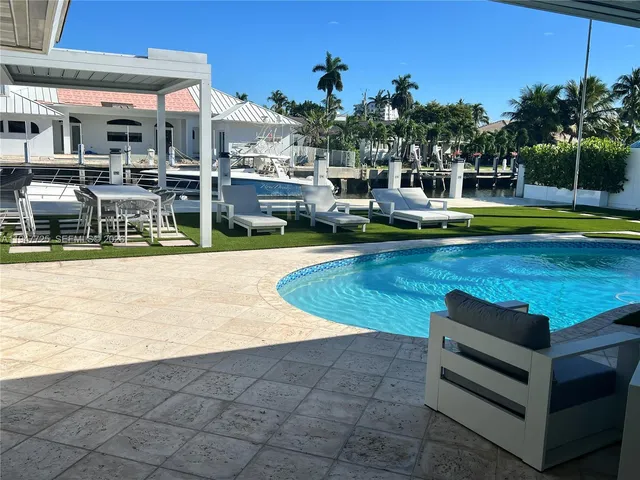 $15,000 | 5510 Bayview Drive, Fort Lauderdale, FL 33308