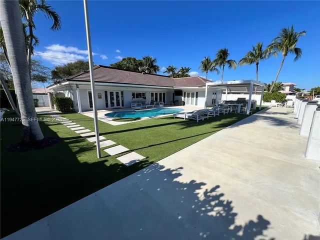 $15,000 | 5510 Bayview Drive, Fort Lauderdale, FL 33308