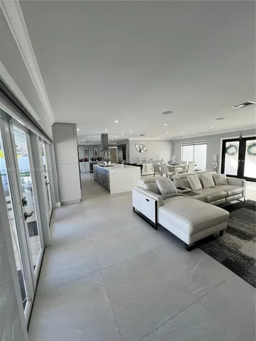 $15,000 | 5510 Bayview Drive, Fort Lauderdale, FL 33308