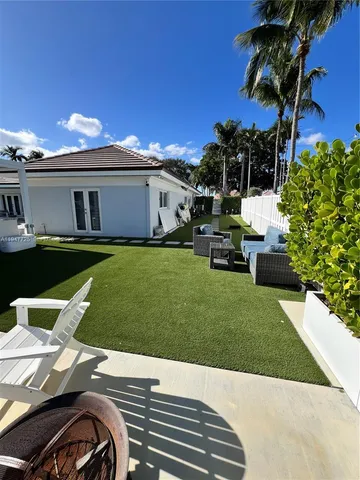 $15,000 | 5510 Bayview Drive, Fort Lauderdale, FL 33308