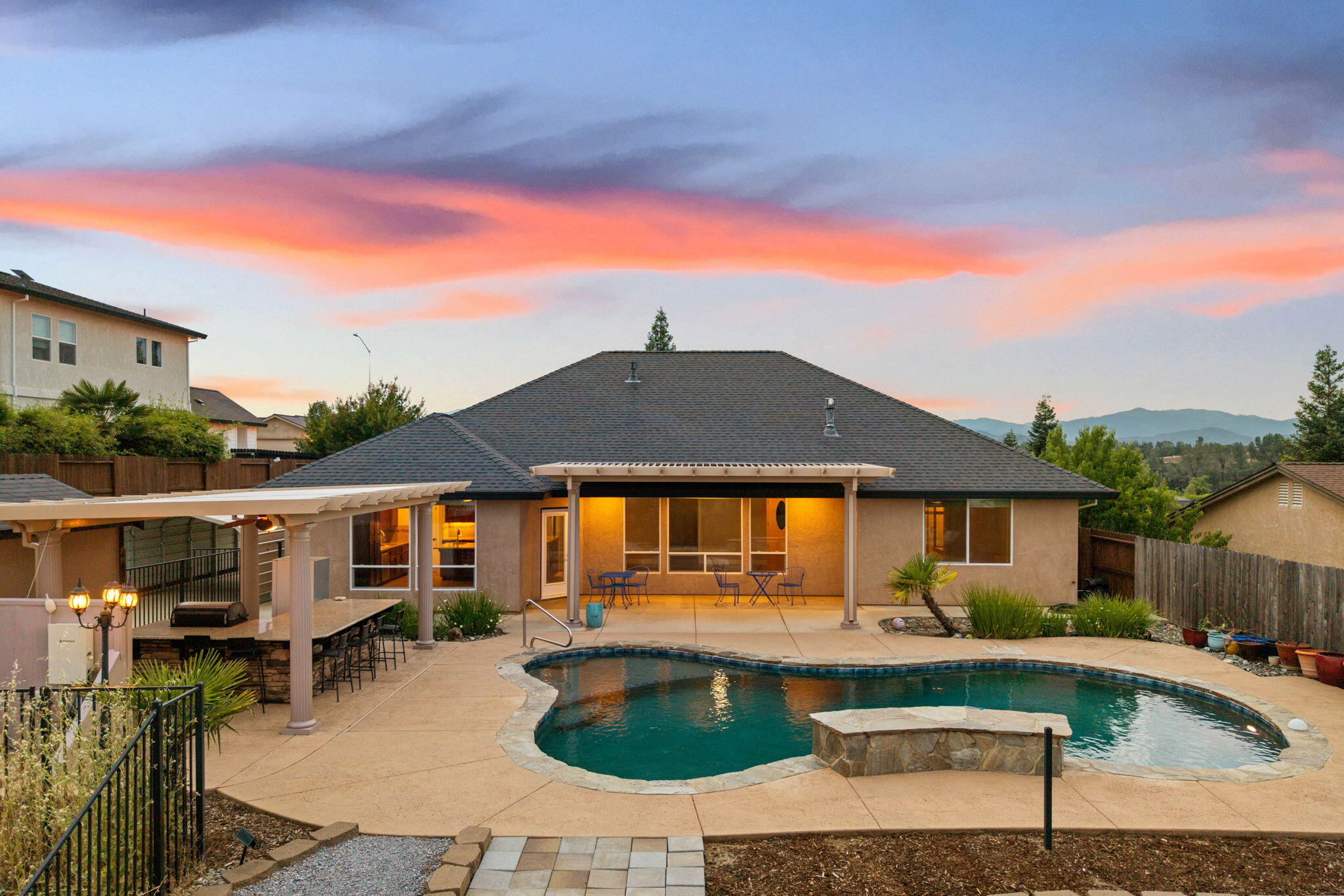 372 Stinson Loop Redding, CA 96003 - Photo 57 of 79 Pool
