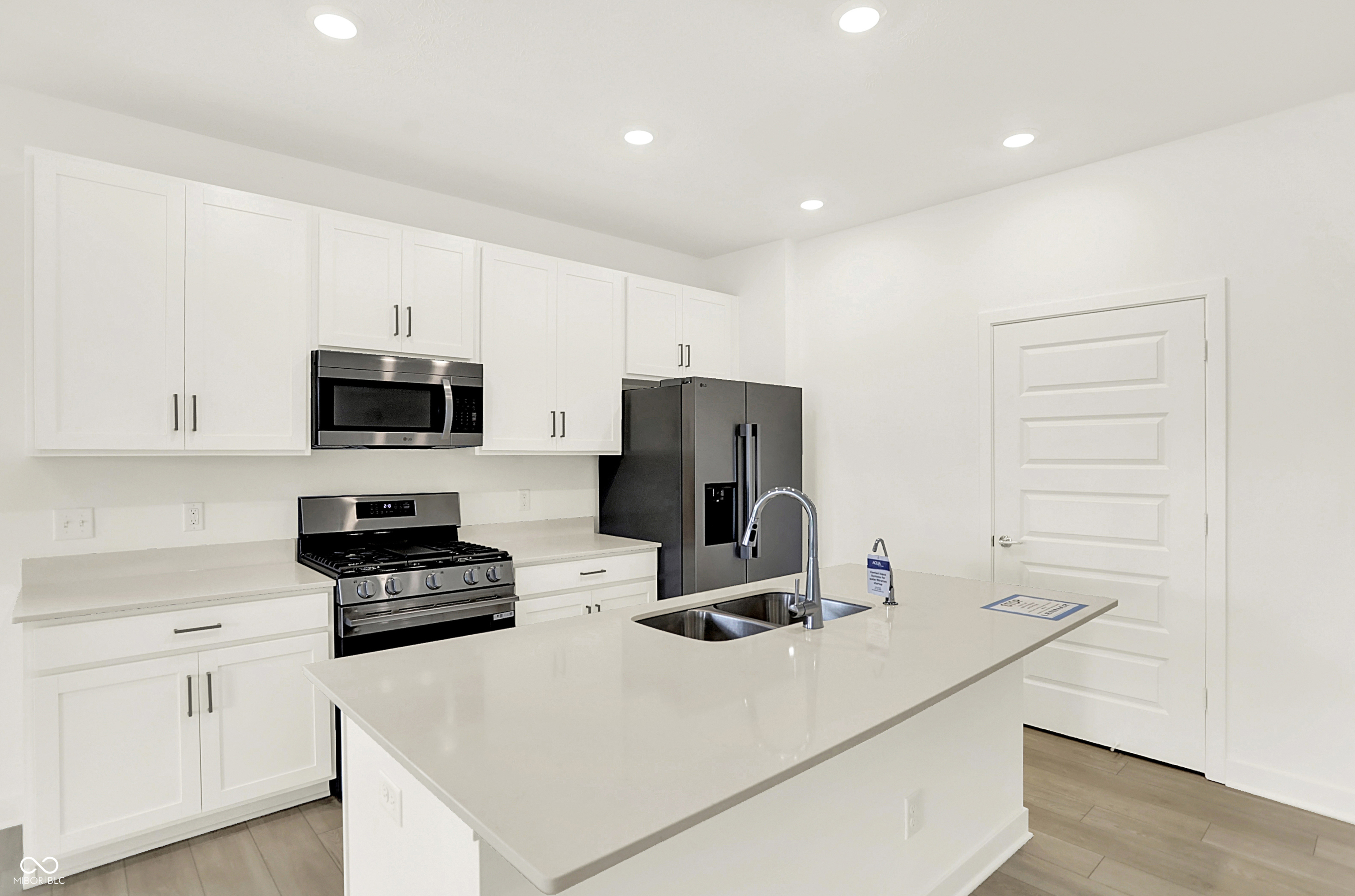 5308 Nettleton Way Avon, IN 46123 - Photo 9 of 34