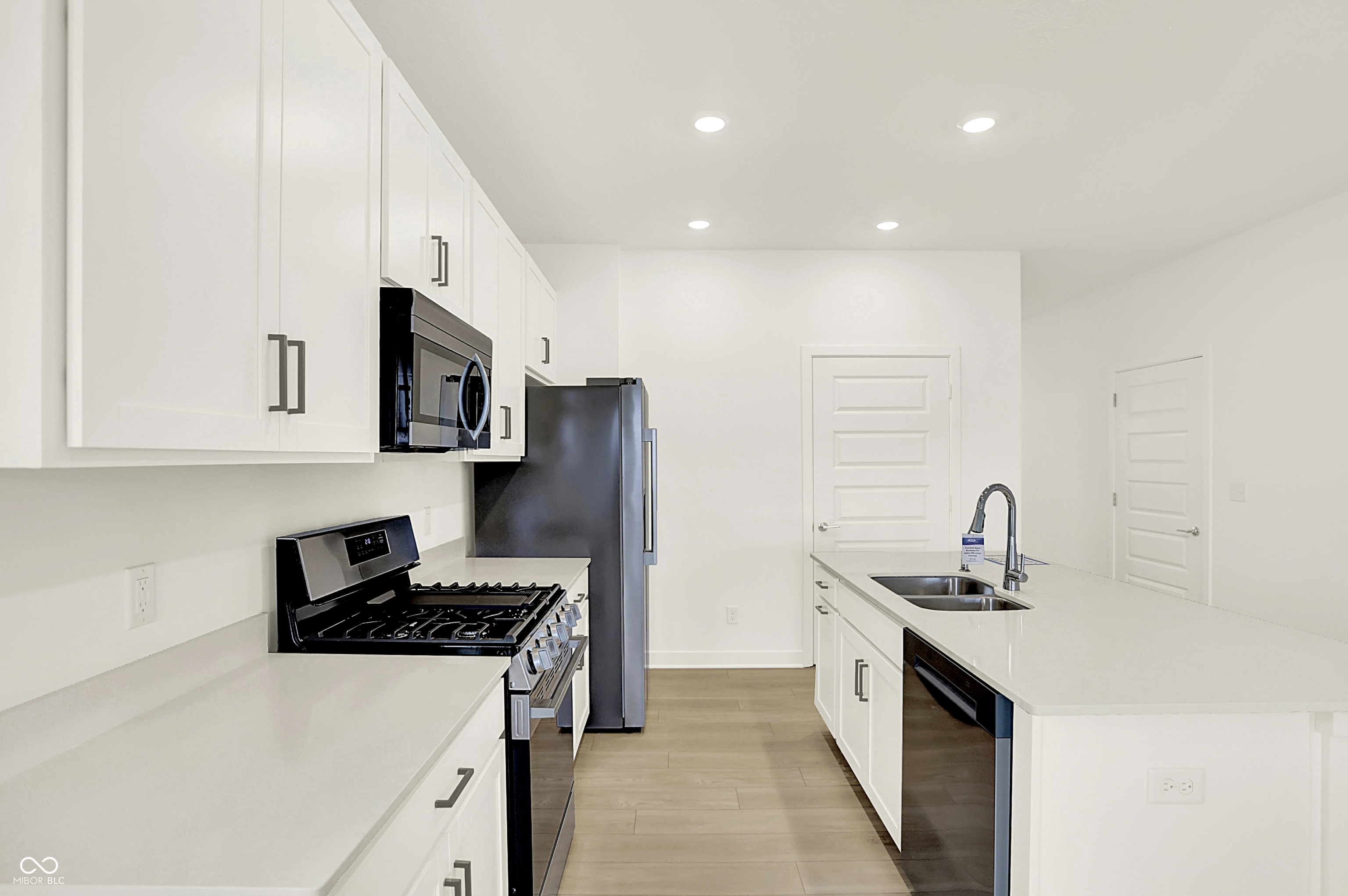 5308 Nettleton Way Avon, IN 46123 - Photo 10 of 34