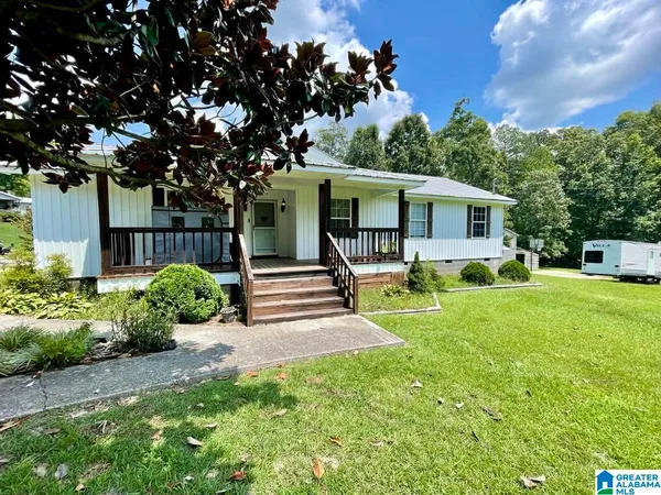 $259,000 | 222 Kenyon Drive, Ohatchee, AL 36271