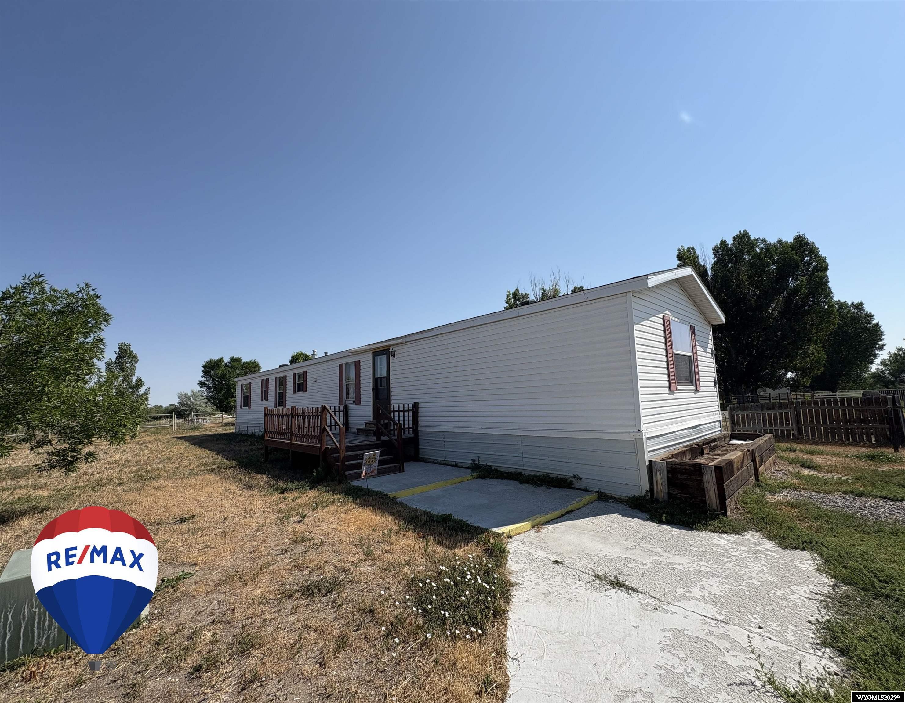 30 Mission Road Riverton, WY 82501 - Photo 3 of 42