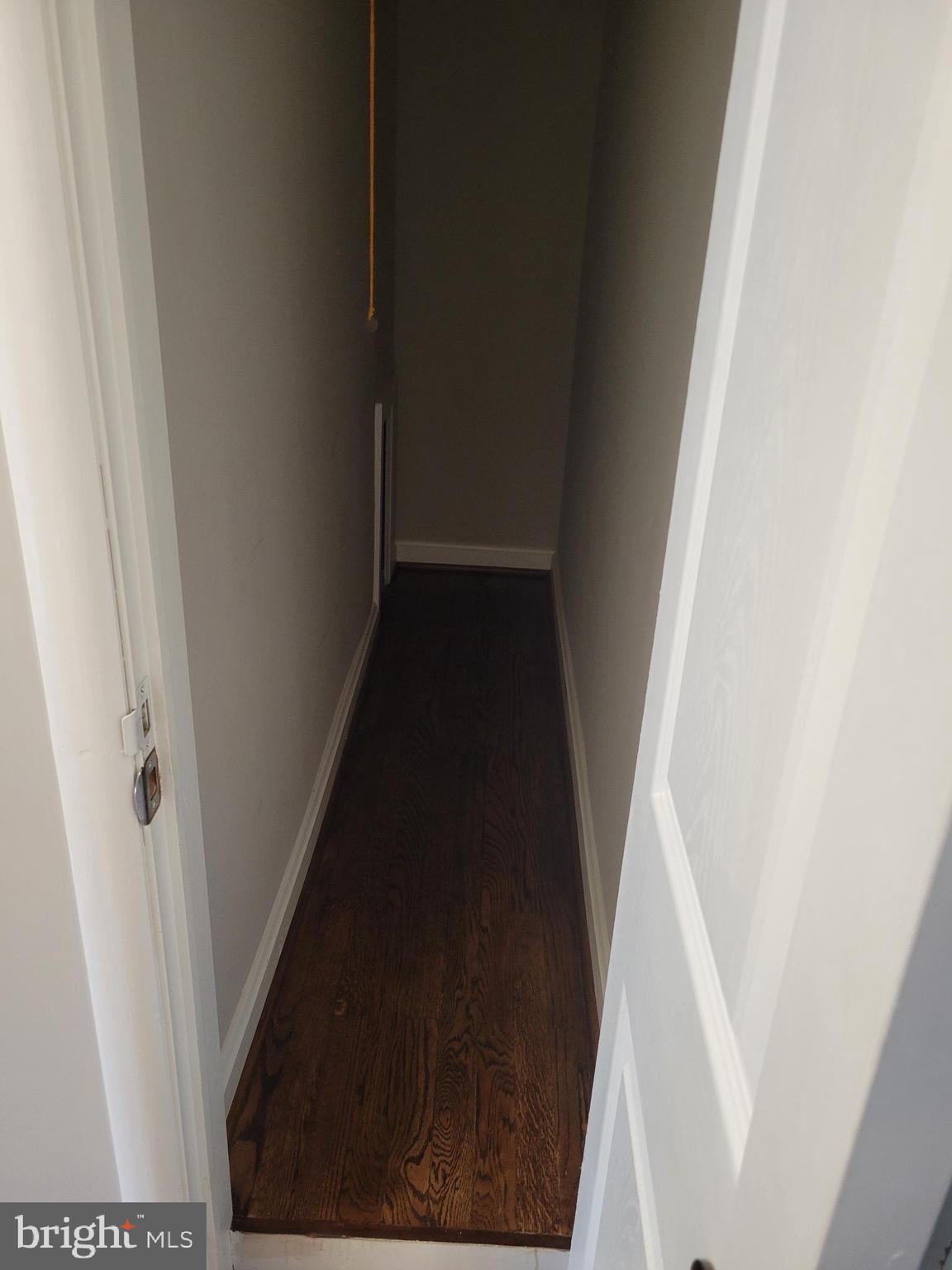 2250 North Quantico Street Arlington, VA 22205 - Photo 27 of 47 a view of a hallway