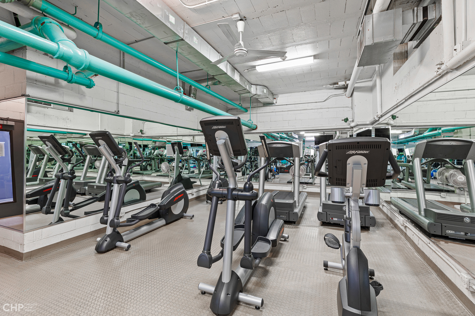 850 North Dewitt Place, Unit 4A Chicago, IL 60611 - Photo 22 of 22 a view of a room with gym equipment