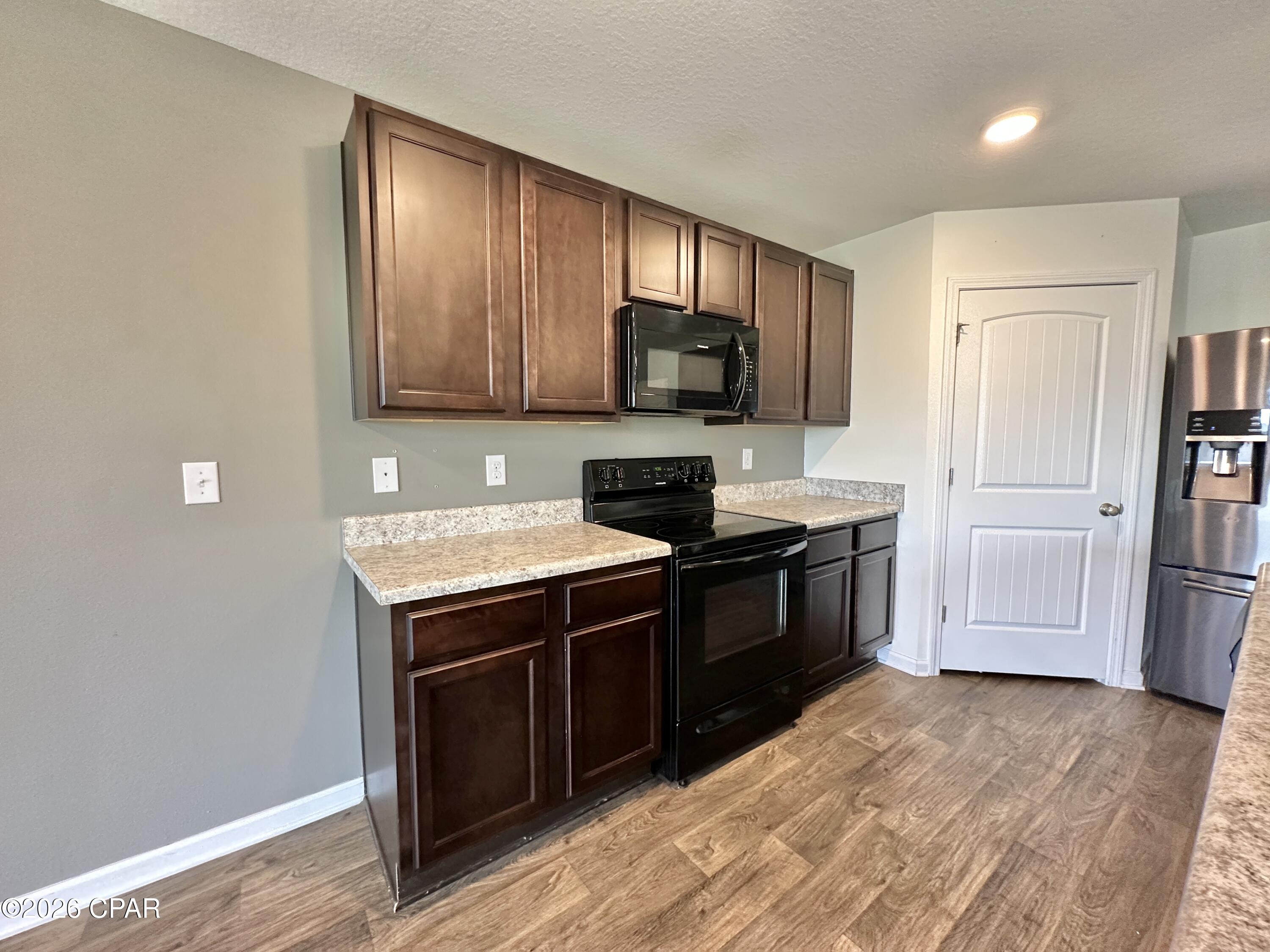 109 Merrion Road Southport, FL 32409 - Photo 7 of 38