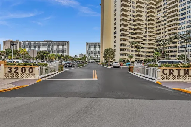 $469,000 | Coral Ridge Towers North Condominiums, Fort Lauderdale, FL 33308
