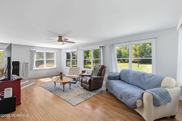 $805,999 | 102 Colts Neck Road, Farmingdale, NJ 07727