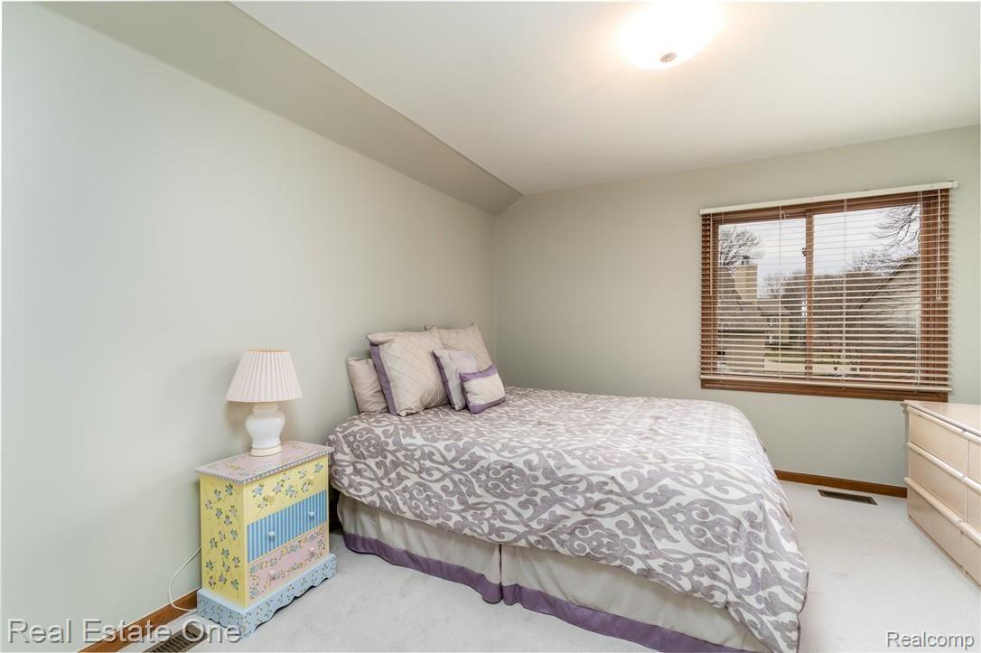 3547 Joshua Drive Rochester, MI 48307 - Photo 22 of 32 DSC01215-Edit.jpg
