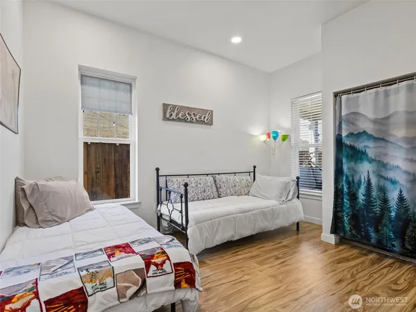 $370,000 | 203 East 6th Street, Bucoda, WA 98530