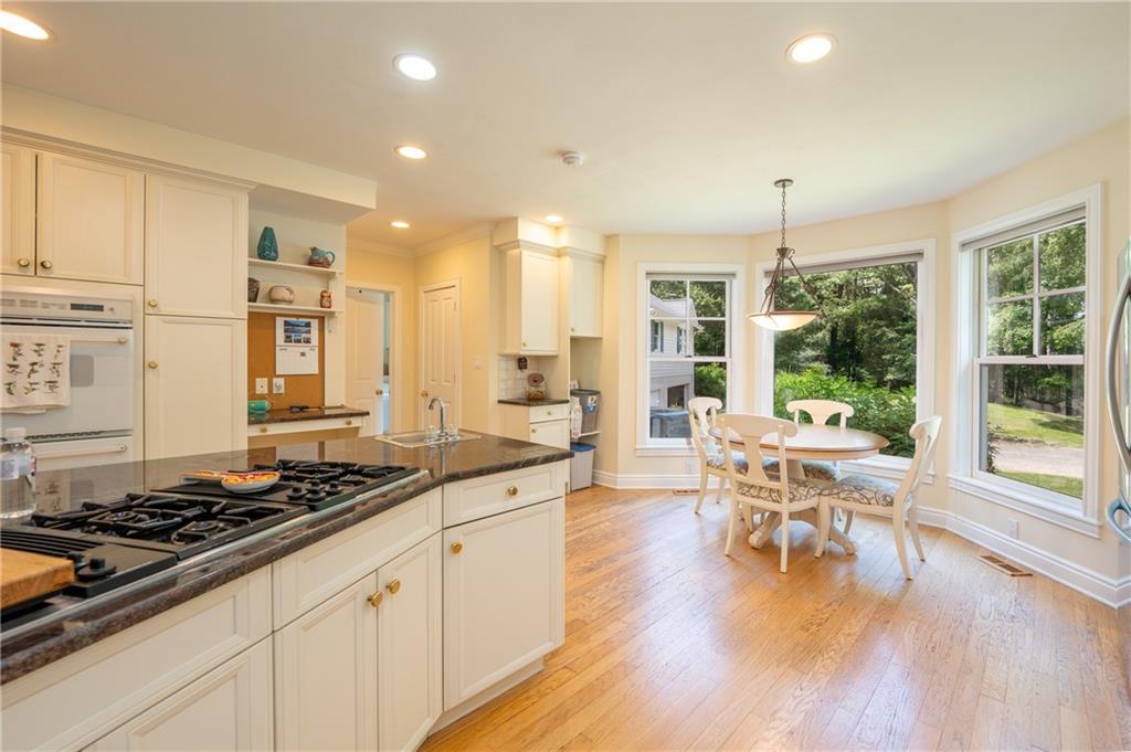 16 McDowell Road Ligonier Township, PA 15658 - Photo 13 of 50 Spacious Eat-in Kitchen, flooded with natural light!