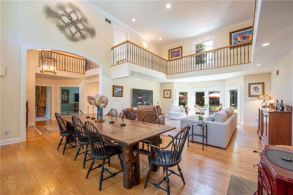 16 McDowell Road Ligonier Township, PA 15658 - Photo 9 of 50 10+ person dining area!