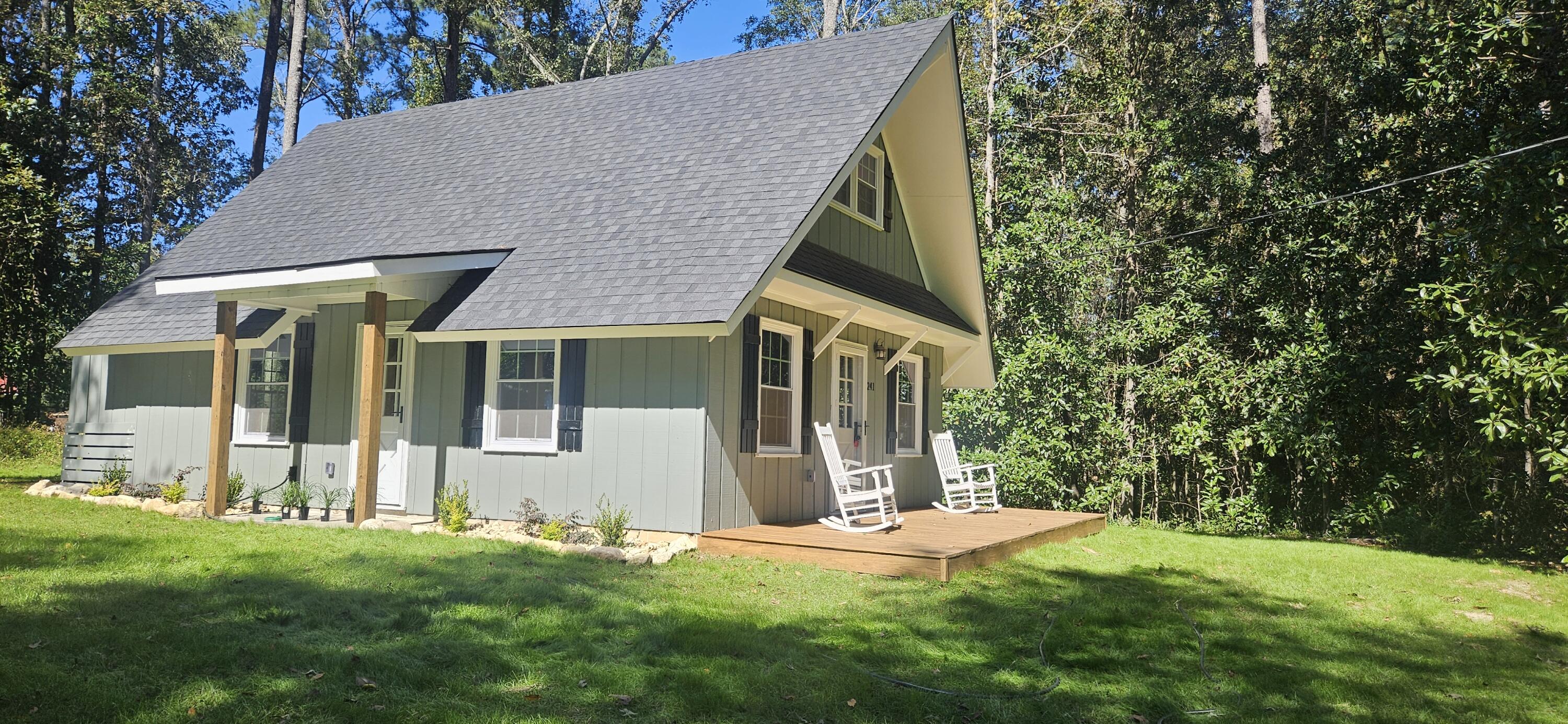 241 Rose Avenue Walterboro, SC 29488 - Photo 6 of 39 20251020_135914