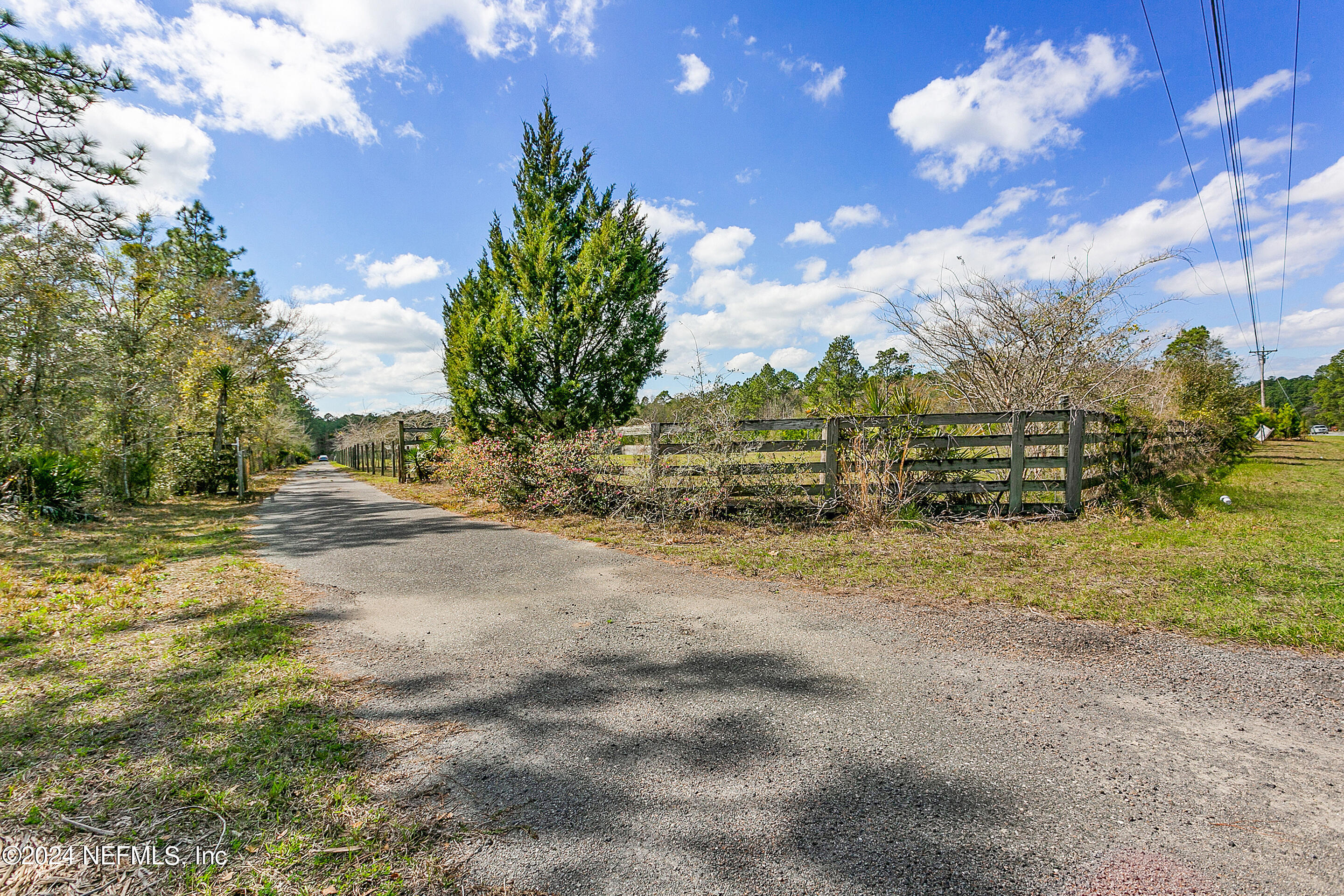 5465 County Road 218 Middleburg, FL 32068 - Photo 23 of 23 Gate Entryway off CR218