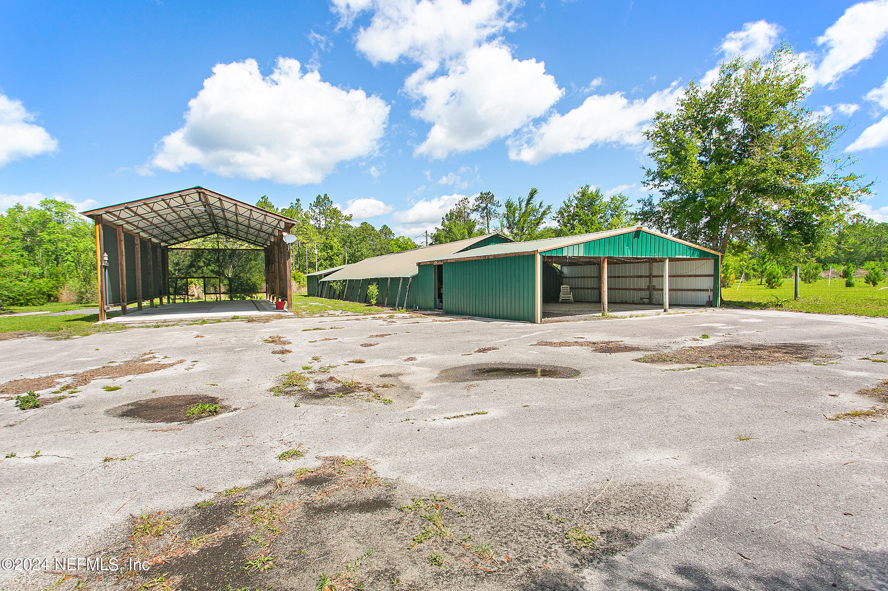5465 County Road 218 Middleburg, FL 32068 - Photo 6 of 23 RV Storage and Pole Barn