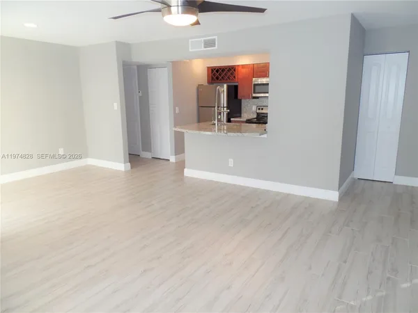 $1,895 | 1239 Southwest 46th Avenue, Unit 908, Pompano Beach, FL 33069