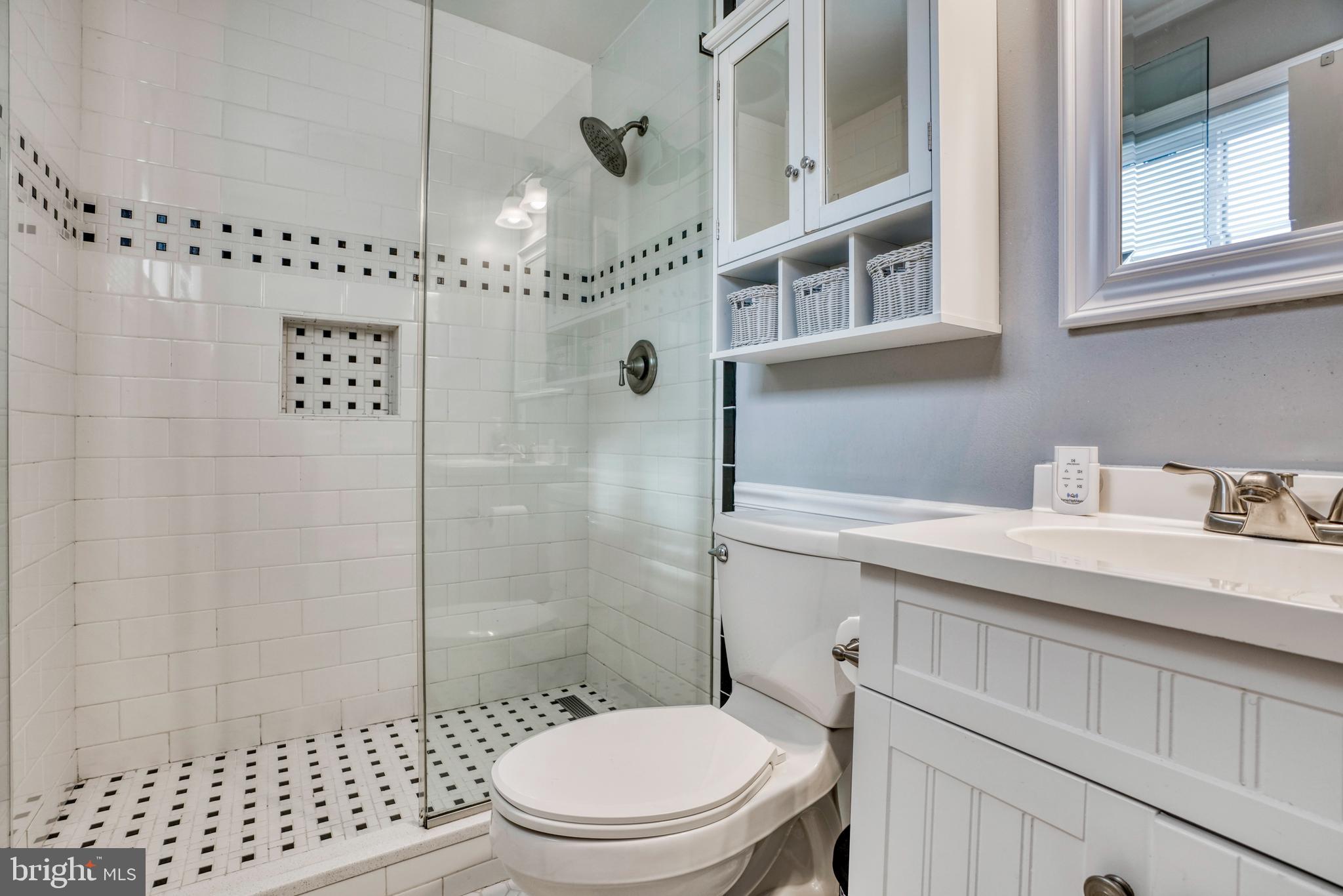 4408 Wynn Road Baltimore, MD 21236 - Photo 22 of 49 Ensuite