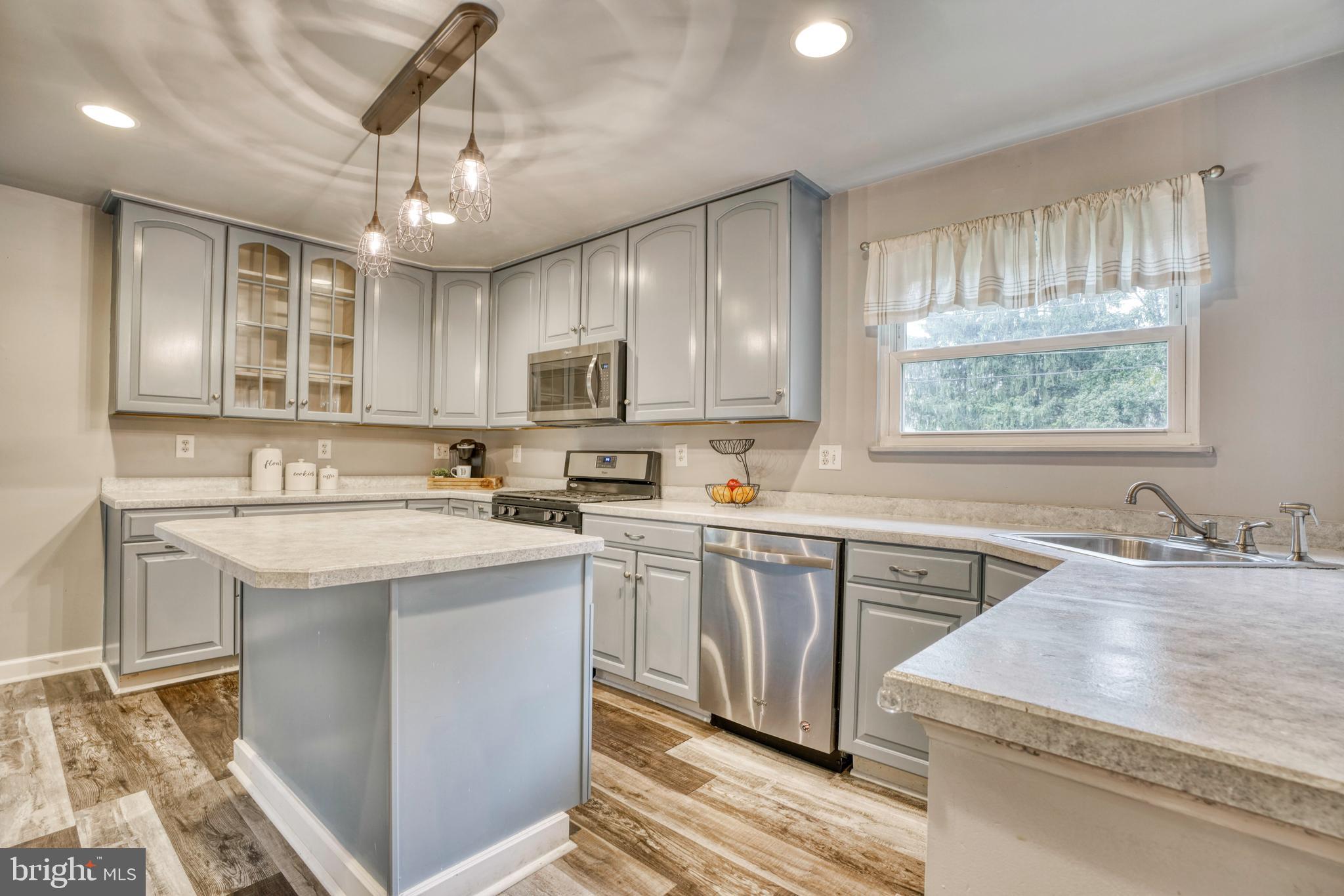 4408 Wynn Road Baltimore, MD 21236 - Photo 10 of 49