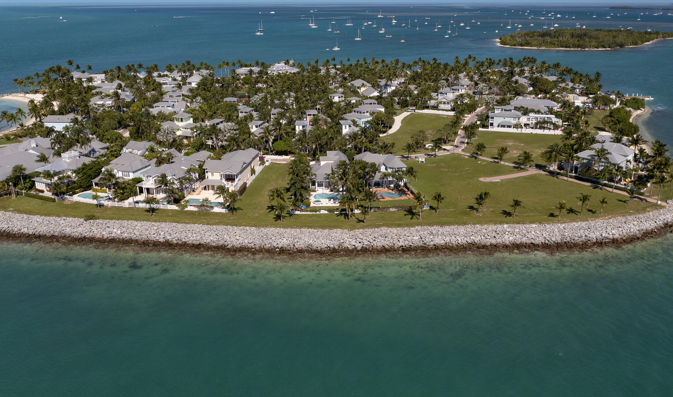 25 Sunset Key Drive Key West, FL 33040 - Photo 32 of 33 a view of outdoor space and garden