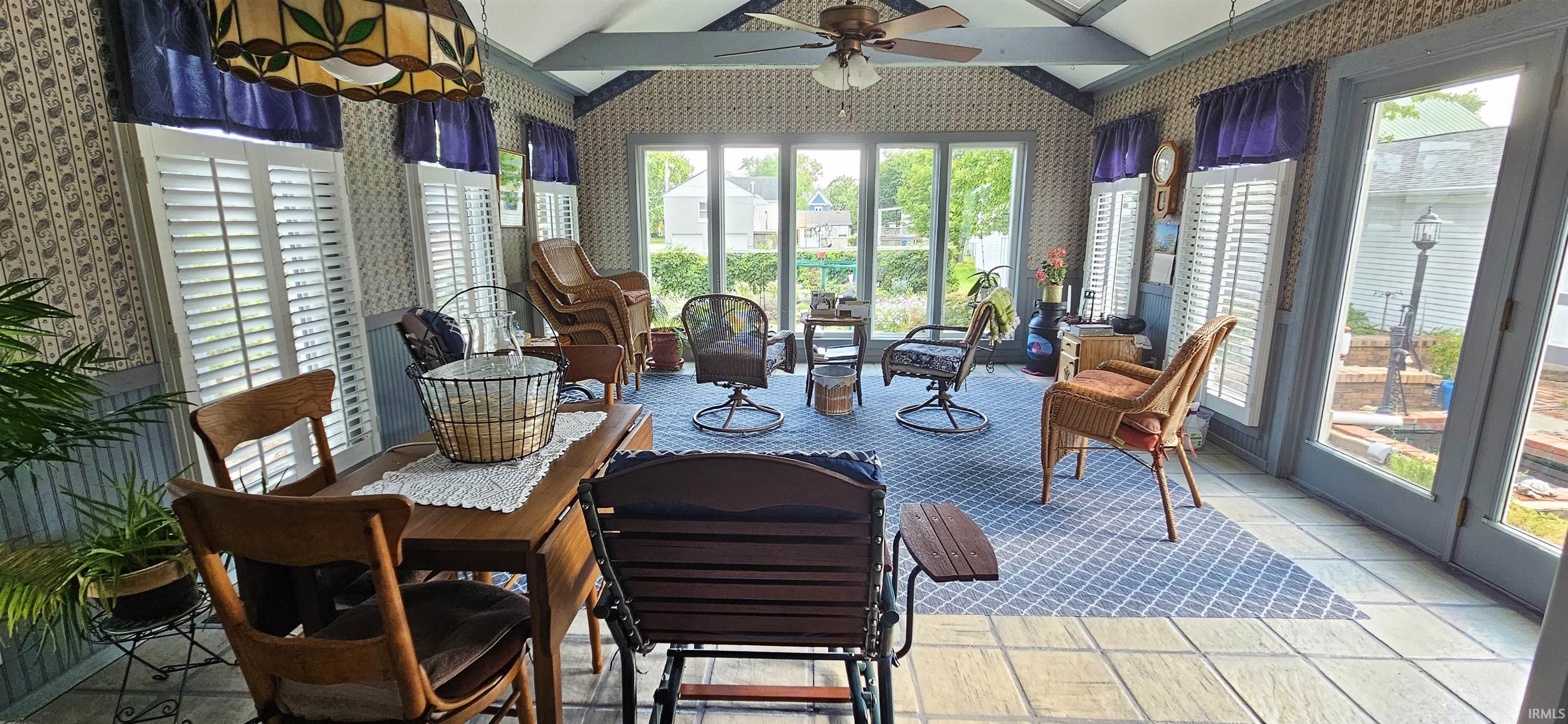 214 5th Street Carmi, IL 62821 - Photo 14 of 36