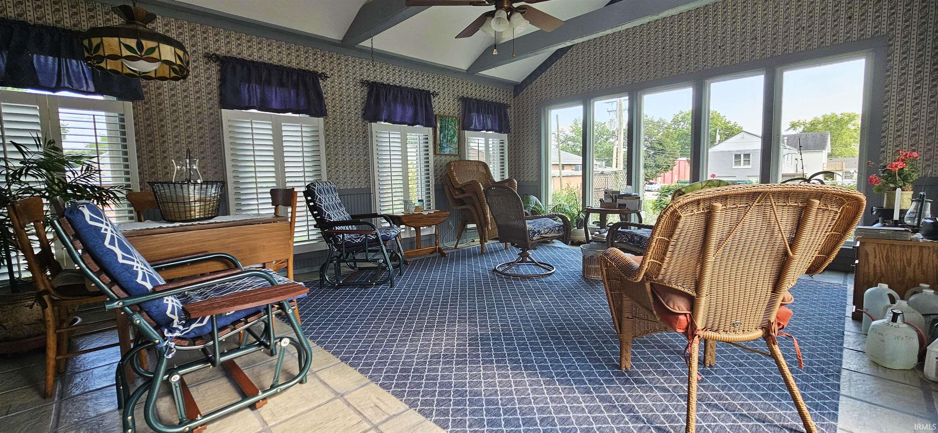 214 5th Street Carmi, IL 62821 - Photo 15 of 36