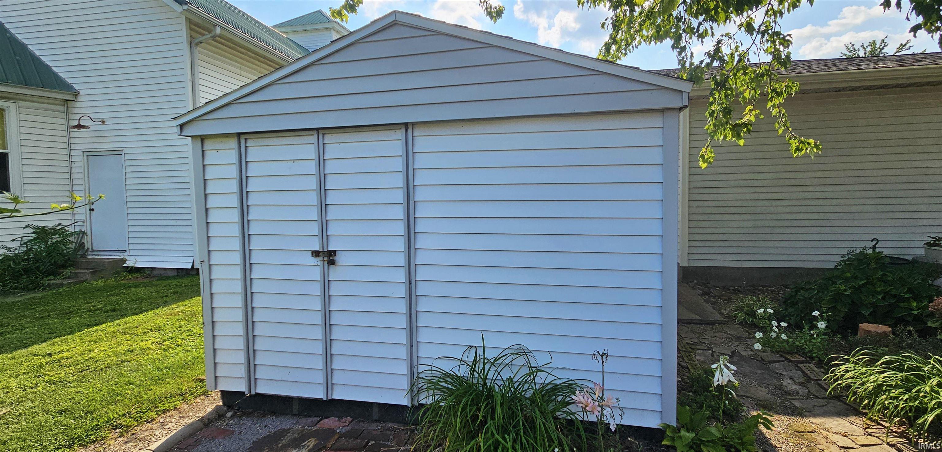 214 5th Street Carmi, IL 62821 - Photo 28 of 36