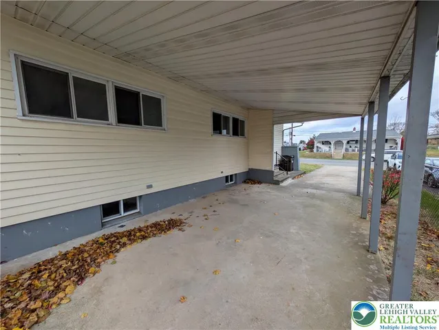 a view of a car garage