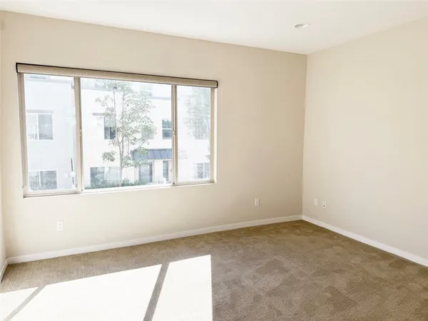 $4,250 | 1508 West Artesia Square, Gardena, CA 90248