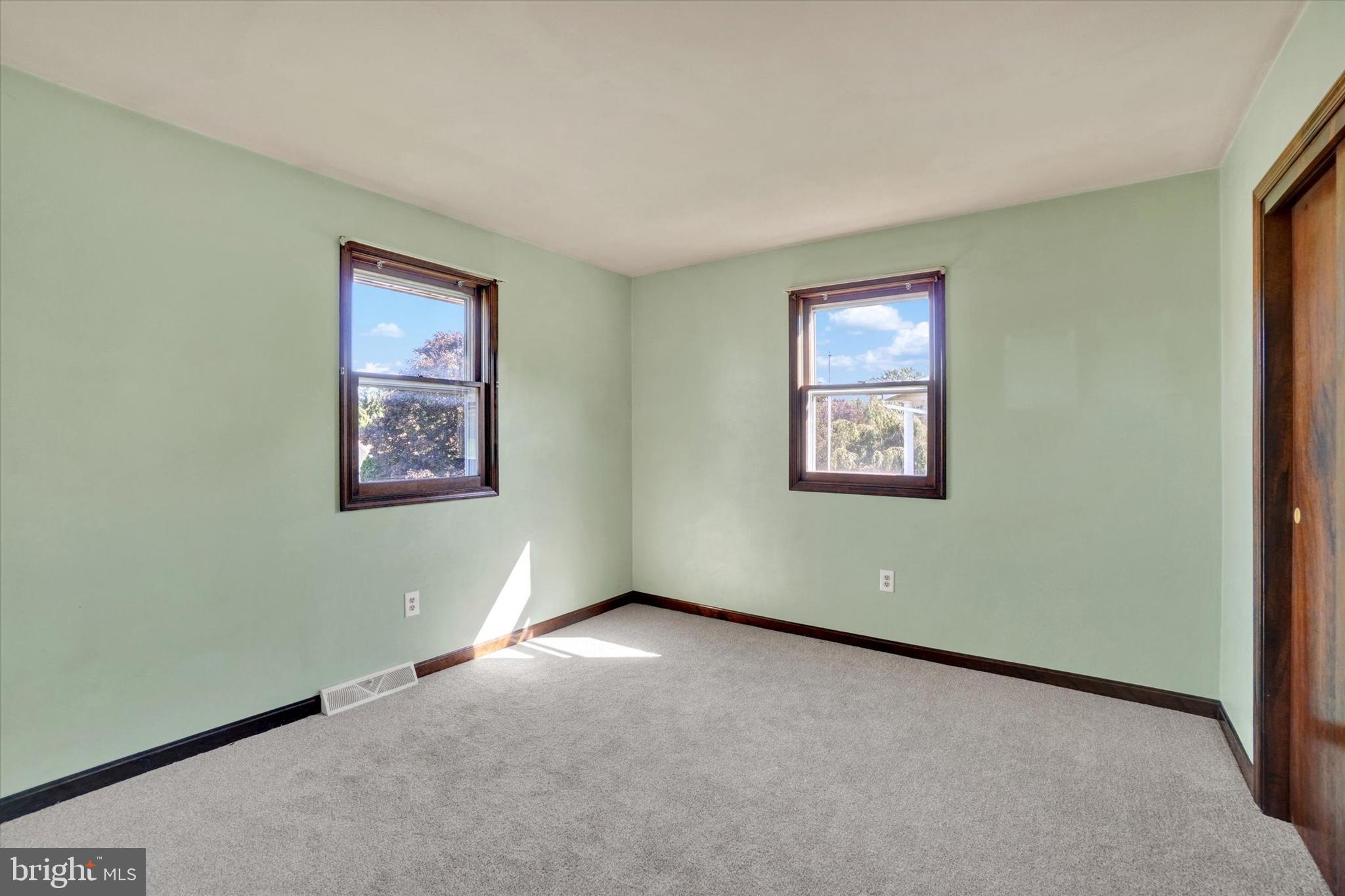 3490 Kingston Road York, PA 17402 - Photo 12 of 27 Gallery Image 12