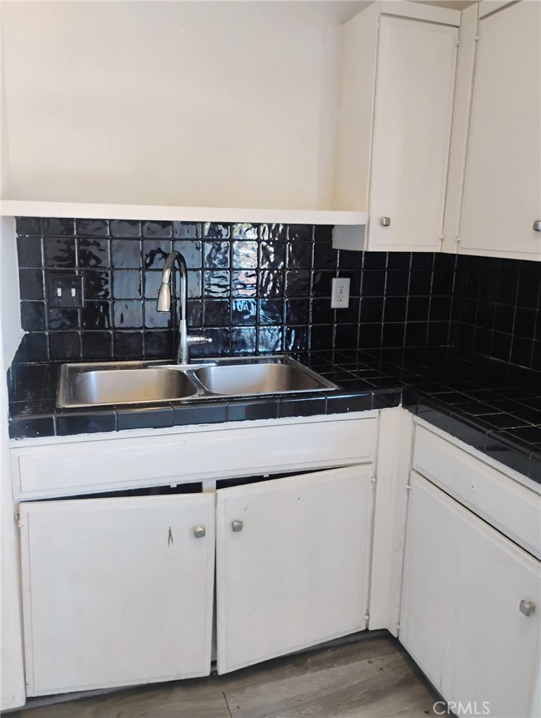 230 West South Street Rialto, CA 92376 - Photo 2 of 7
