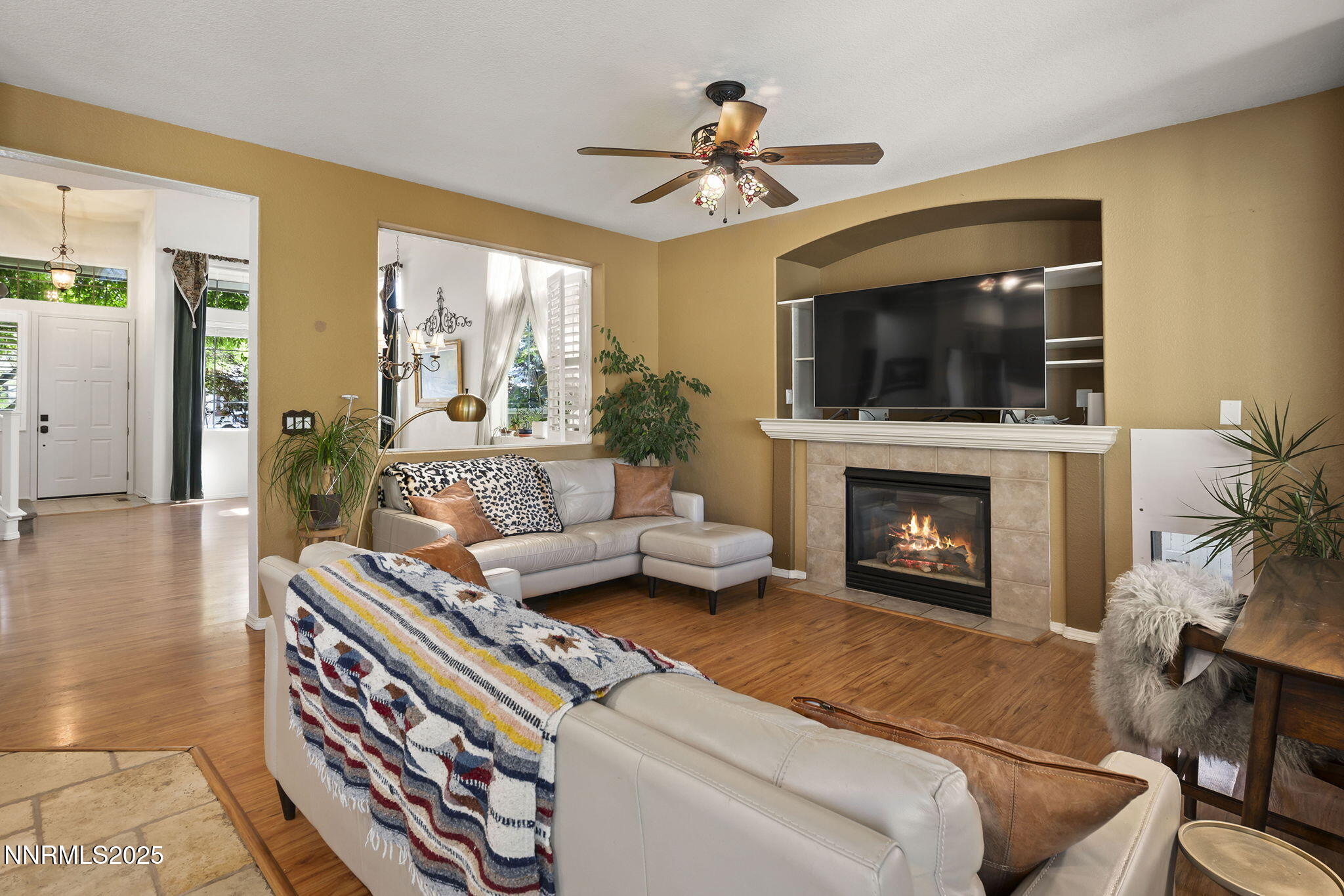 9629 Thunder Mountain Way Reno, NV 89521 - Photo 12 of 36 16-web-or-mls-_DSC0049