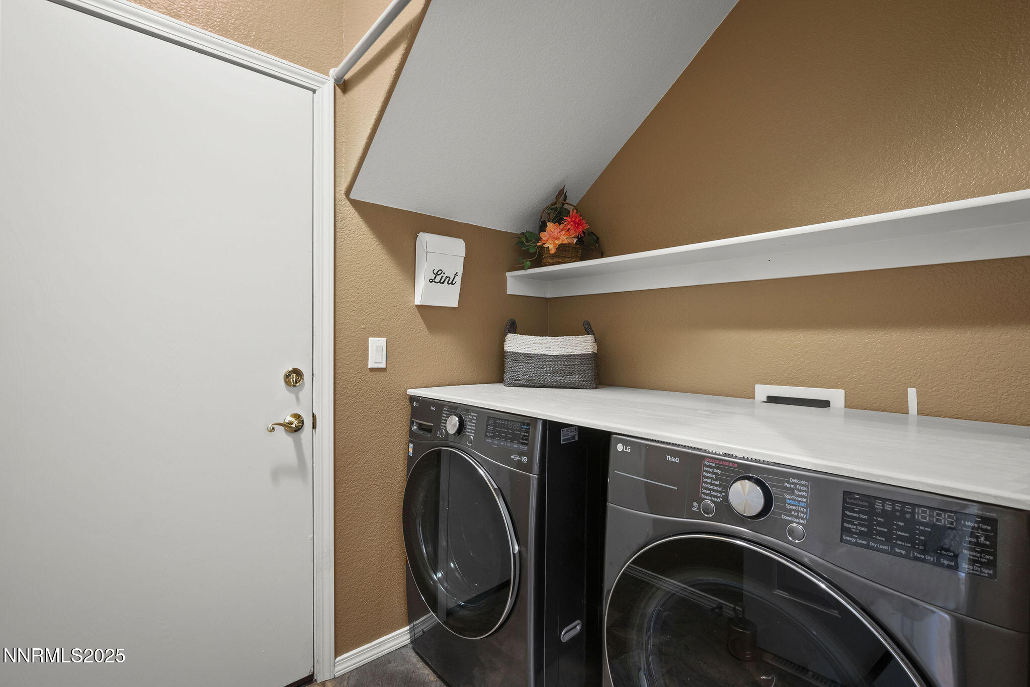 9629 Thunder Mountain Way Reno, NV 89521 - Photo 26 of 36 30-web-or-mls-_DSC0033