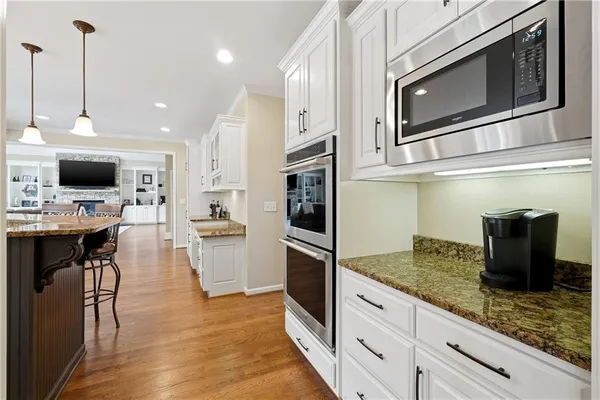 $1,375,000 | 973 Meadow Club Court, Suwanee, GA 30024