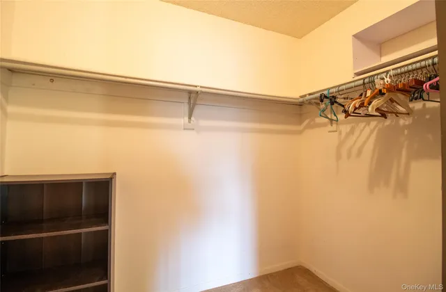 $376,000 | 38 Chester Lane, Nanuet, NY 10954