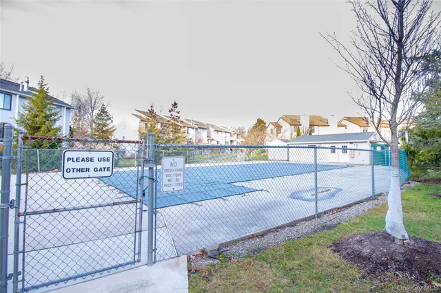 $376,000 | 38 Chester Lane, Nanuet, NY 10954