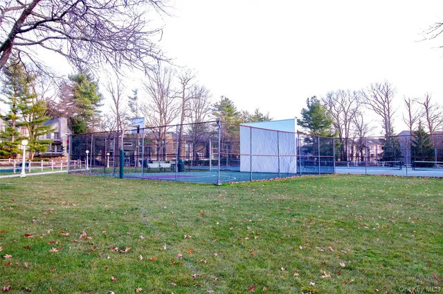 $376,000 | 38 Chester Lane, Nanuet, NY 10954